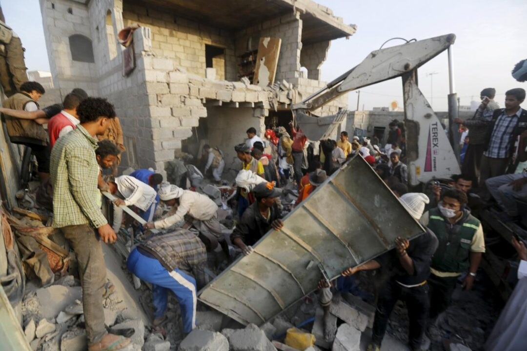#OnThisDay The Saudi-led, US-BRITISH-BACKED coalition bombed entire neighbourhoods