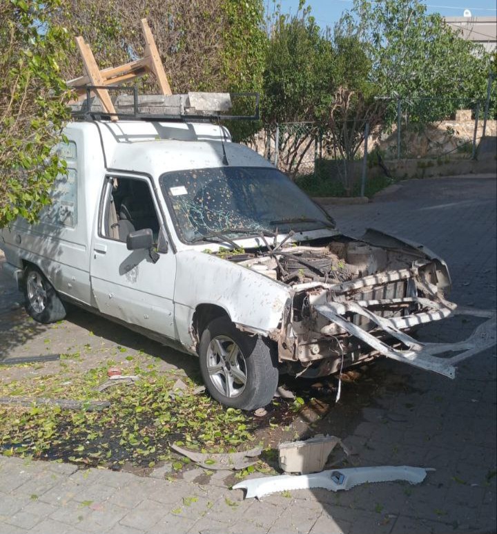 Zionist strikes target ambulances, health centres, prefabricated homes in South Lebanon