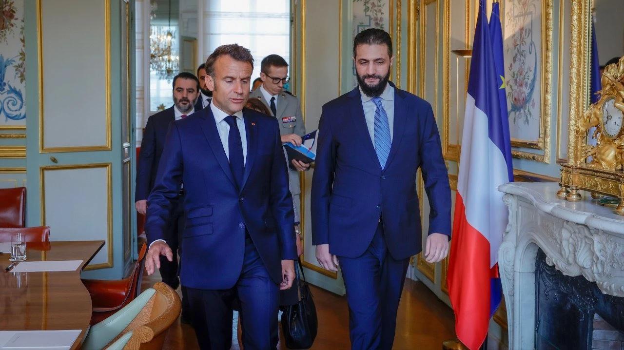 Macron hosts Syria’s de facto HTS-terrorist-leader ‘president’ Jolani in first European visit
