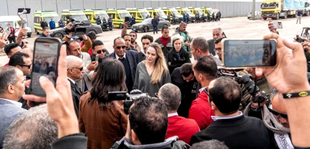 Angelina Jolie visits Rafah Crossing as Gaza aid groups face z¿onist suspension